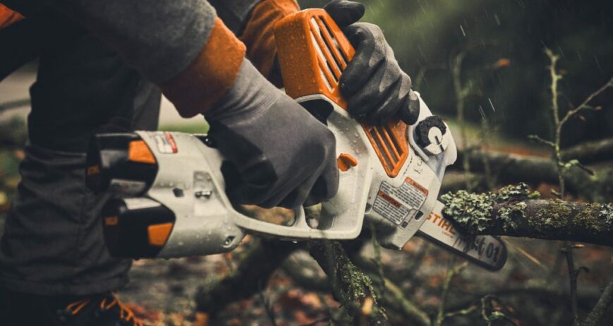 GTA 40 es la última incorporación a la familia de podadoras a batería de STIHL, diseñada para ofrecer precisión y comodidad en tareas de poda ligera y mediana Motosierra Minisierra de poda